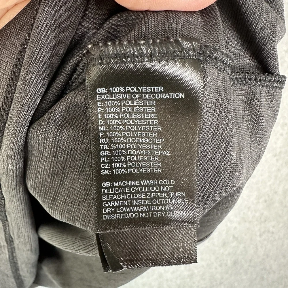 The North Face Half Dome‎ Men's Dark Grey Logo T-shirt Flash Dry Size Small